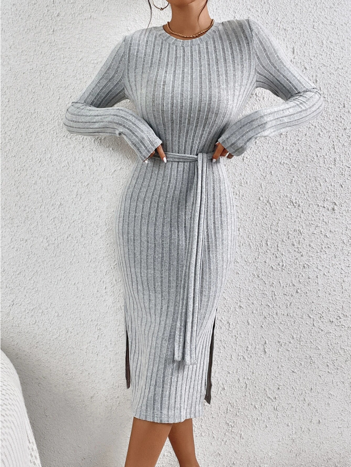 Nuovo abito da donna in maglia autunnale e invernale con scollo tondo e orlo tagliato in vita e gonna lunga a righe larghe_voghion.com