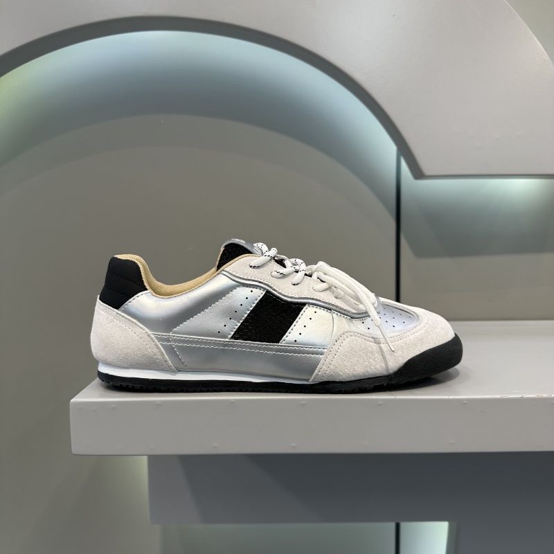 Ultraleichte deutsche Trainingsschuhe für Herren 2025 Sommer Hot Item Atmungsaktive stoßdämpfende Sportschuhe Herrenschuhe_voghion.com