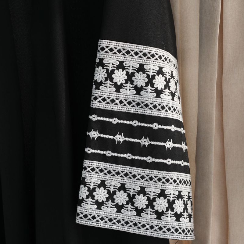 Ženska odjeća s vezom, elegantni kardigan-ogrtač_voghion.com