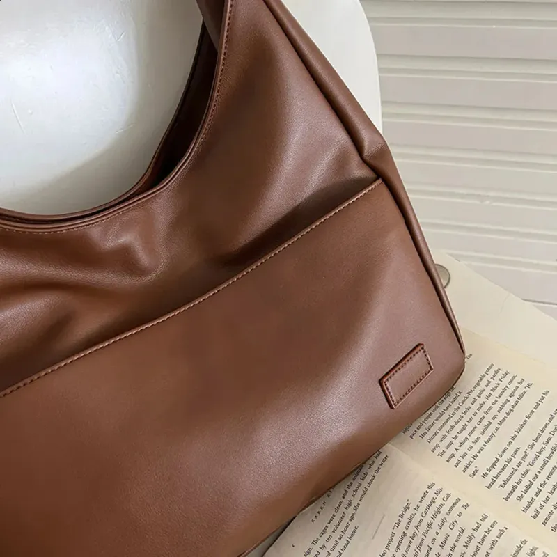 Borse Hobo Vintage: Borsa a tracolla da donna in morbida pelle PU, borsa a mano retrò di grande capacità per autunno e inverno_voghion.com
