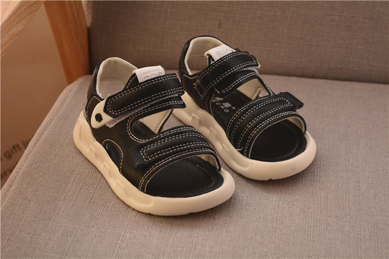 Neue 2024 Sommer feste Unterseite Klettverschluss Herren- und koreanische Strandschuhe leichte Kindersandalen_voghion.com