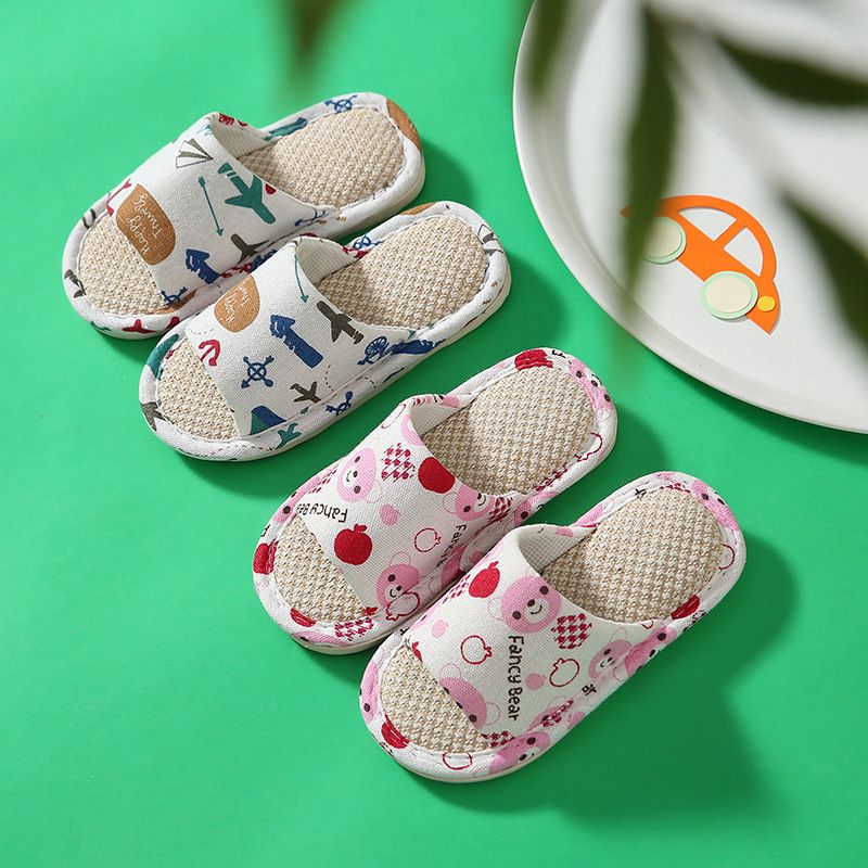 Nuove pantofole in lino per bambini, per la famiglia di tre genitori e figli, per interni ed esterni, primavera/estate, con cartoni animati per l'asilo_voghion.com
