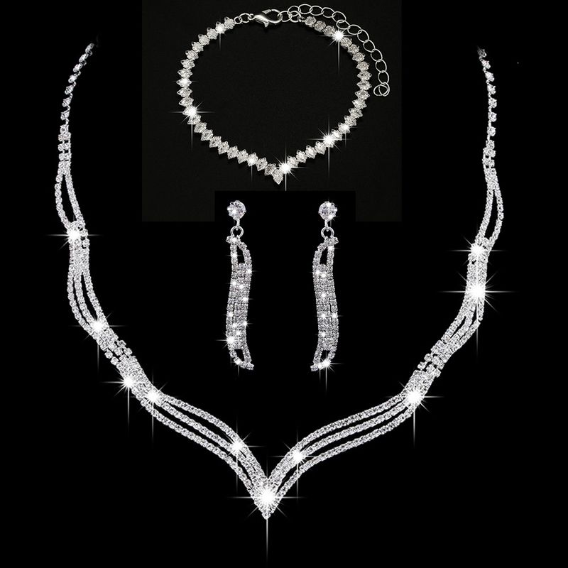 Collana di gioielli da sposa con tre pezzi di collana con artigli di strass, set di gioielli all'ingrosso, fornitura di e-commerce_voghion.com