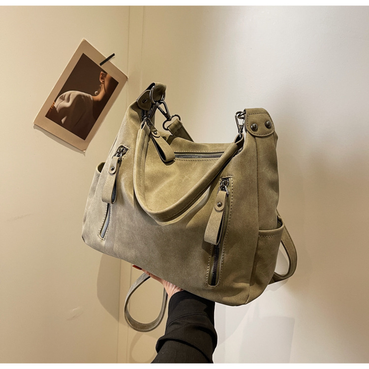 Sacs à bandoulière pour femme, avec une texture fine, pour les étudiantes en cours. Sac à bandoulière simple de grande capacité pour les déplacements quotidiens. Sacs fourre-tout._voghion.com