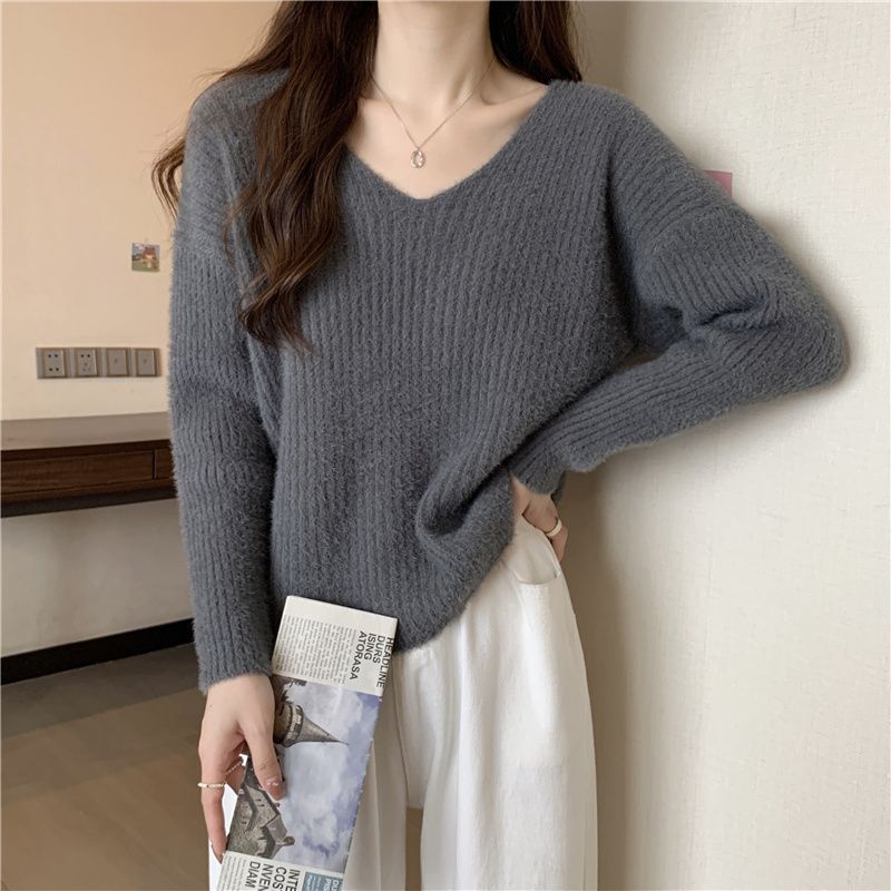 Suéter feminino verde de veludo com decote em V, estilo solto e descontraído, camisa de base macia e quente, outono e inverno, estilo Hong Kong_voghion.com