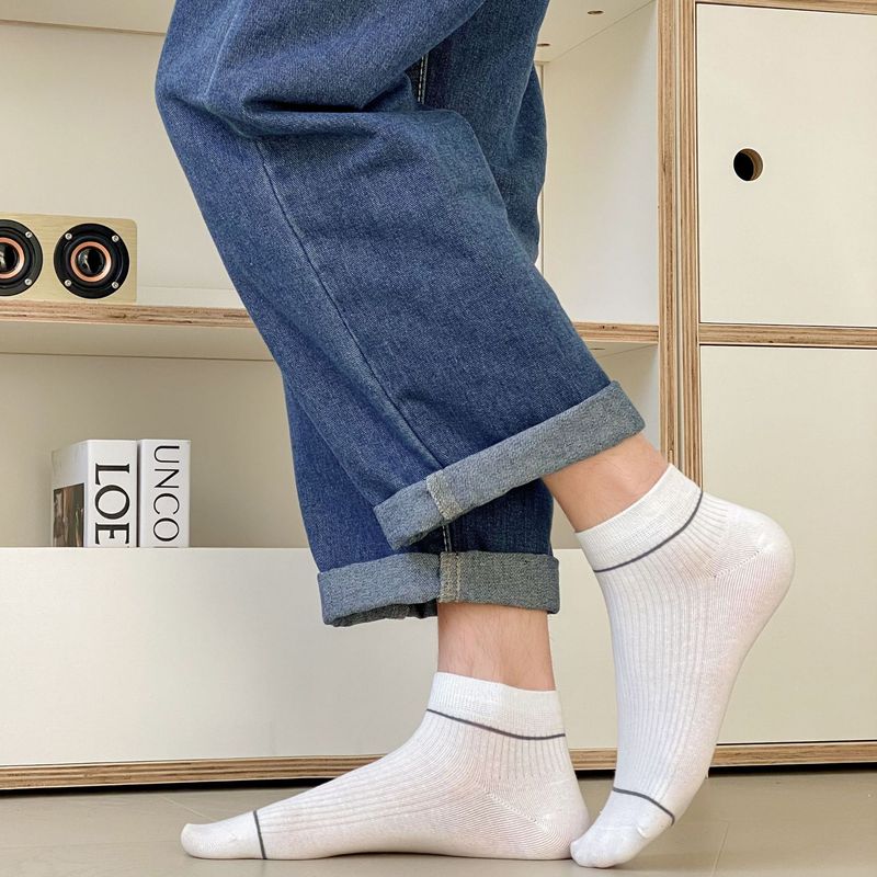 2025d Frühling Sommer Neue Gestreifte Boot Mode Einfache Einfarbige Herren Kurze Schweißabsorbierende Atmungsaktive Baumwollsocken_voghion.com