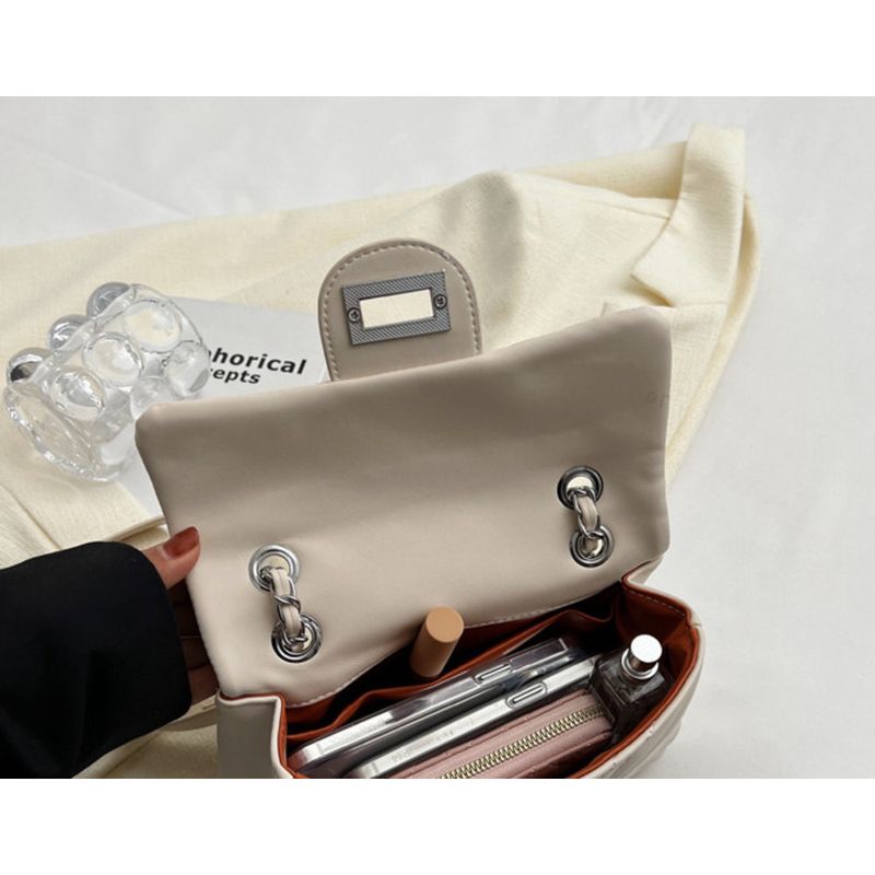 Tegoroczne popularne są uniwersalne damskie torebki na wiosnę i lato. 2024 nowa moda i faktura łańcucha crossbody dla kobiet małe_voghion.com
