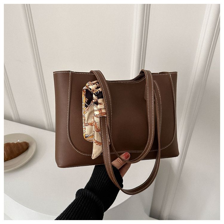 Popolare 2024 Primavera Nuova Alla Moda Piccola e Minimalista Borsa A Tracolla Grande Capacità per Le Donne_voghion.com