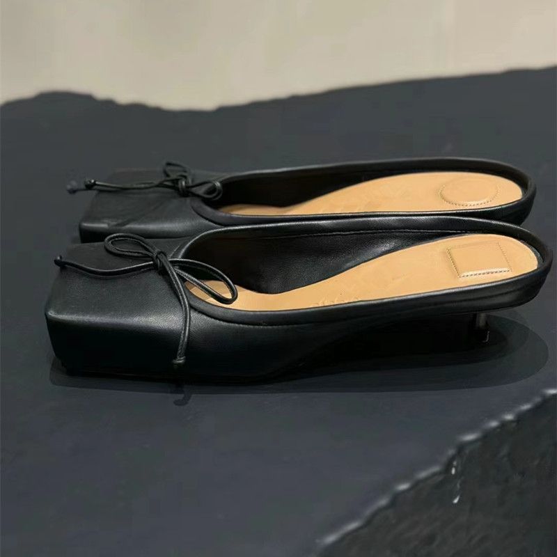 Scarpe con tacco a spillo e testa quadrata alla moda da donna, primavera ed estate, design unico e pigro, con fiocco e bocca bassa_voghion.com