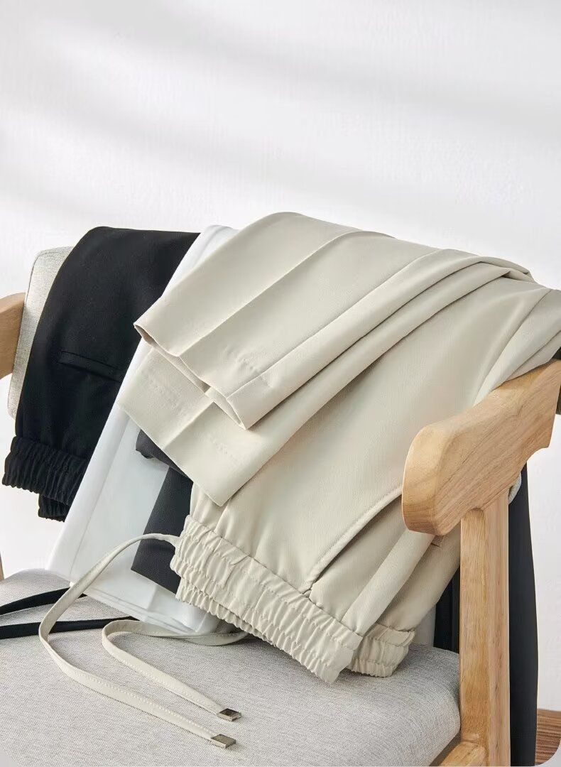 Pantaloni lunghi affusolati da uomo, versione coreana, casual, leggeri e maturi, con drappeggio, antirughe, per la primavera e l'estate_voghion.com