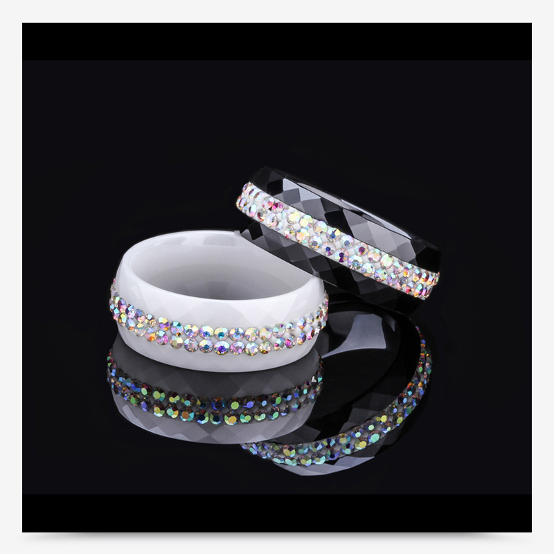 Anello da donna in ceramica minimalista da 8 mm con doppia fila di diamanti, elegante e versatile per l'uso quotidiano, disponibile in bianco e nero._voghion.com