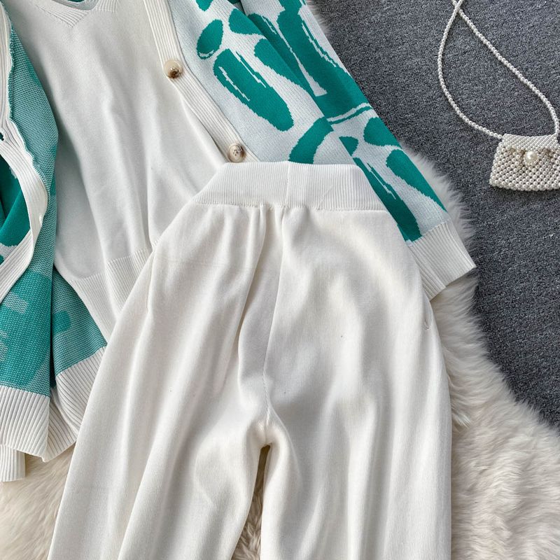 Kadın iç katman, ince kesim pantolonlu üç parçalı set Şık gündelik takım elbise, harf baskılı bol örme ceket, yelek,_voghion.com