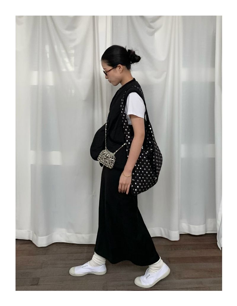 Perles tissées à la main en argent métallisé, modèle Hottie avec sac à bandoulière compact_voghion.com