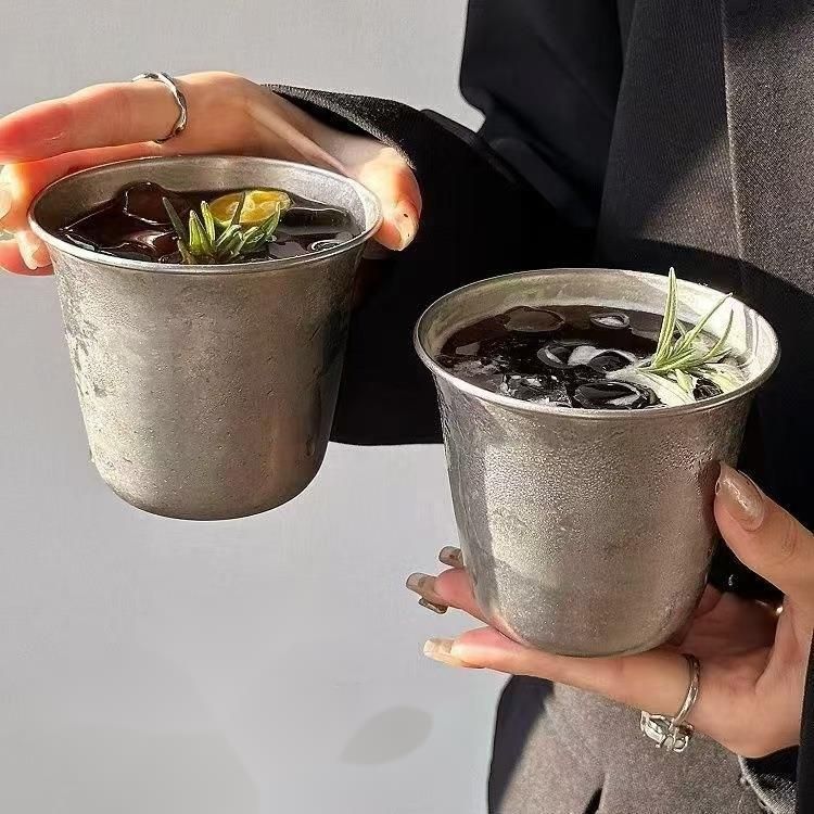 Kaffeebecher aus lebensmittelechtem Edelstahl für kalte Getränke, verdickte Tasse mit breiter Öffnung im Industriestil_voghion.com
