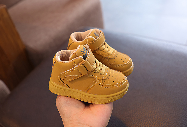 Girls' and Boys' 2024 Autumn New Board Soft Sole Small White Shoes Breathable Mid Top Velcro Casual Sports Shoe Trend_voghion.com