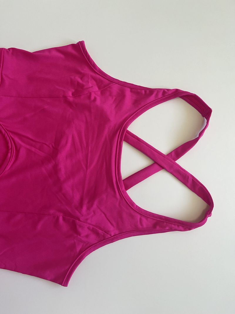 Tweedelige Illusion U-hals afslankende modieuze tanktop met aansluitende shorts, effen kleur, open rug, uitgeholde strakke romper voor dames_voghion.com