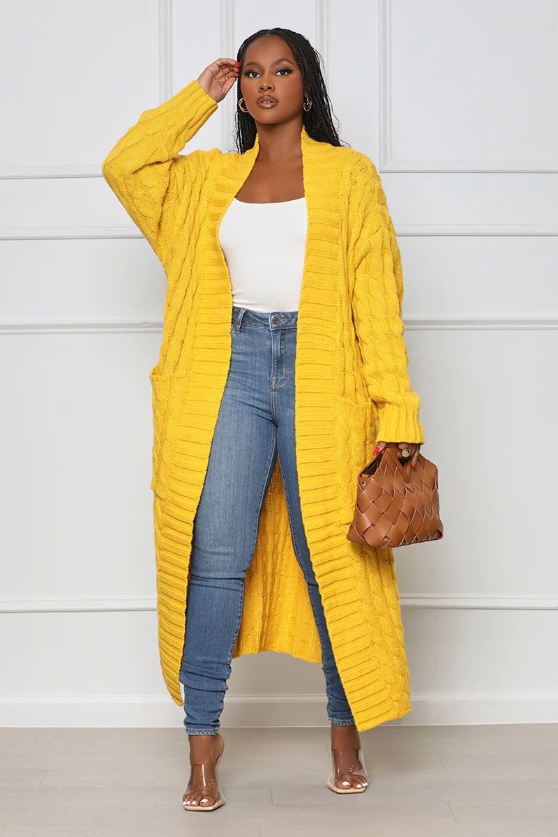 Damenbekleidung Locker gestrickte Strickjacke, gemütliche, übergroße Strickjacke mit Taschen, langer Zopfmuster-Pullovermantel, lockerer Boho-Chic, offene Vorderseite_voghion.com