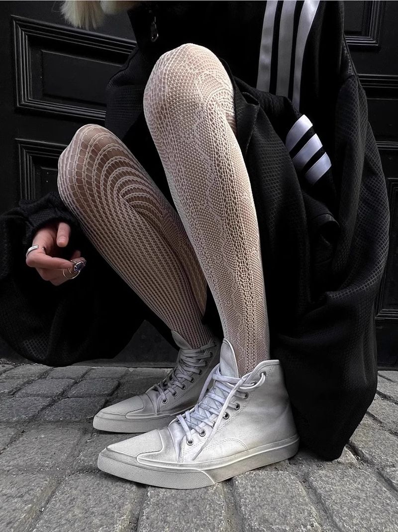 Neue Frühling Retro schmutzig weiß spitze Zehe Schnürschuhe Sport Casual Board Schuhe_voghion.com