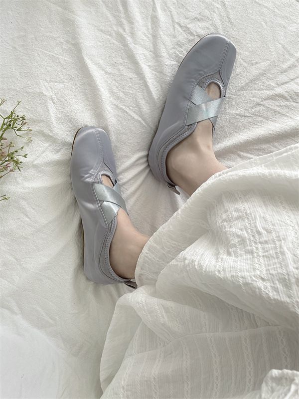 2025 Spring And Summer New Round Head Cross Strap Ballet Women's Shoes, Comfortable And Beautiful._voghion.com