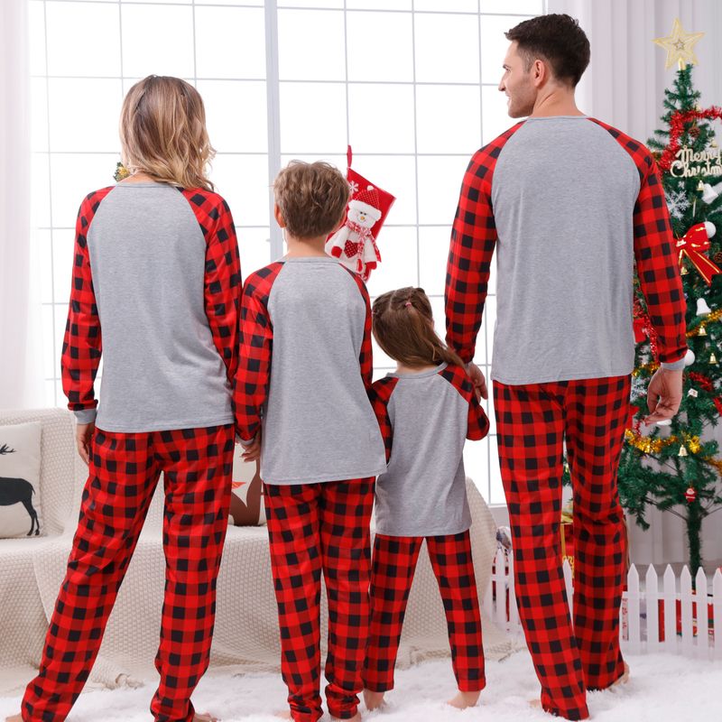 Traje familiar de Navidad, ropa familiar para el hogar, ropa navideña para el hogar, conjunto familiar, ropa para el hogar con estampado de retales a cuadros_voghion.com