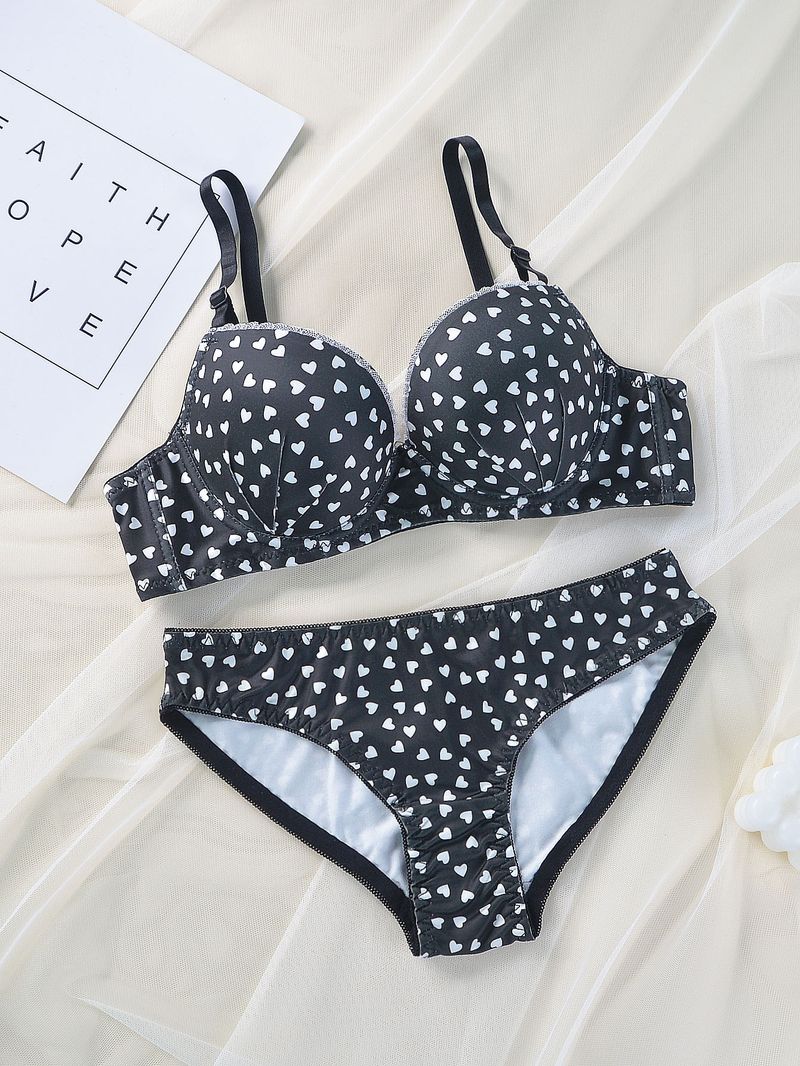 Ensemble de soutien-gorge spécial à base noire et imprimé cœur, sous-vêtements à armatures et bonnets fixes_voghion.com