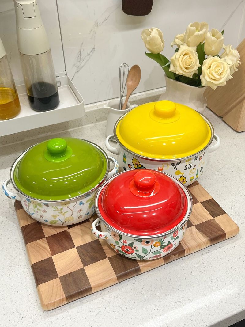 Three-Piece Set Thickened Double-Handled With Lid Baby Food Instant Noodle Flat-Bottom Soup Pot Enamel Cookware_voghion.com