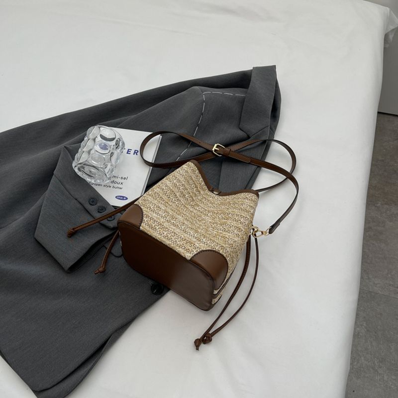 Borsa a tracolla in paglia con coulisse per donna, borsa estiva da spiaggia in rattan boho intrecciata a secchiello, intrecciata a mano, casual, con corpo a crosta_voghion.com