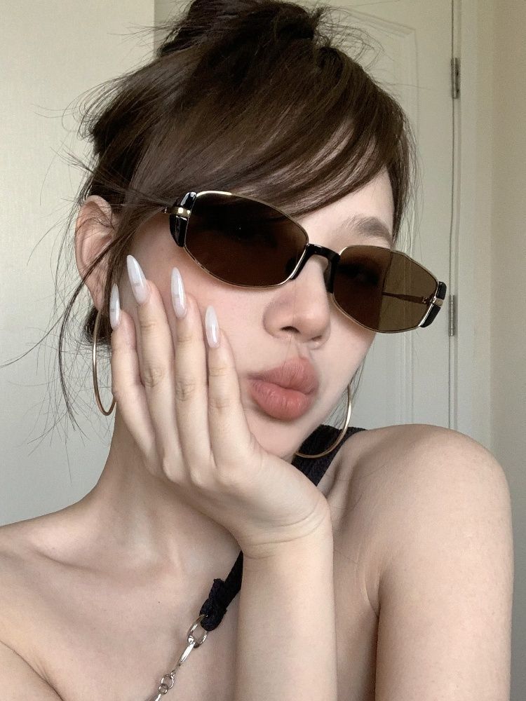 2024 New Cat's Eye Small Brown Glasses Women's Round Face Thin Spice Fashionable Sunglasses High-end Sunglasses_voghion.com