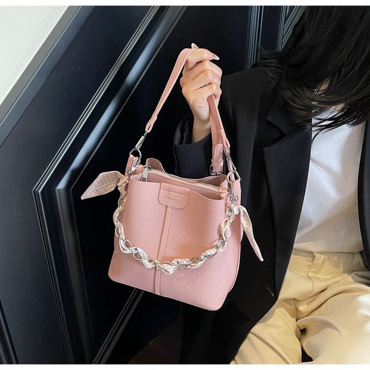 Borsa a tracolla versatile, borsa a tracolla leggera e di lusso, nuova moda, borsa da lavoro e da viaggio, 2025_voghion.com