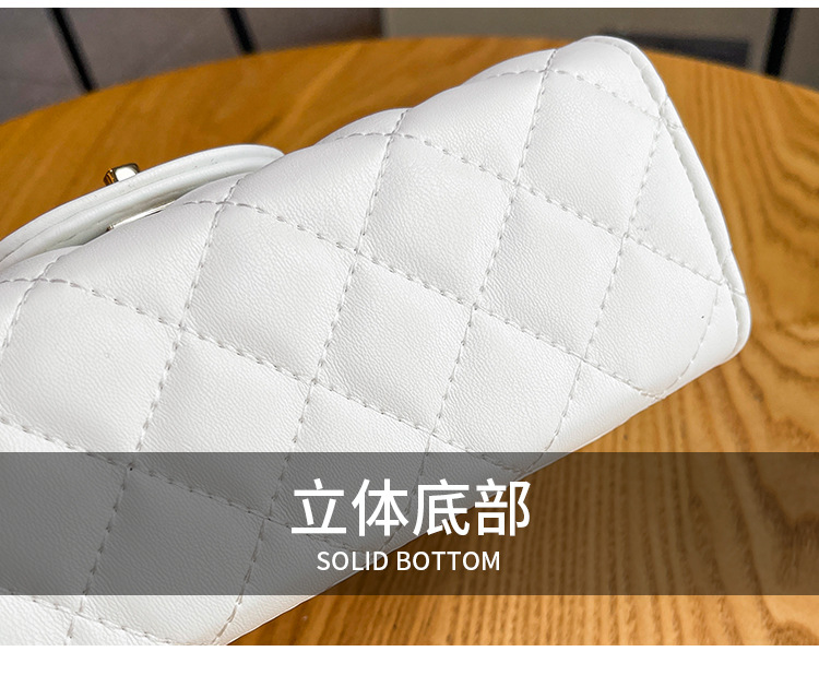 2023 Borsa da donna nuova Piccola borsa a tracolla con catena a sfera dorata Lingge vento profumato Borsa a tracolla piccola versatile con tracolla Borsa alla moda con una spalla_voghion.com