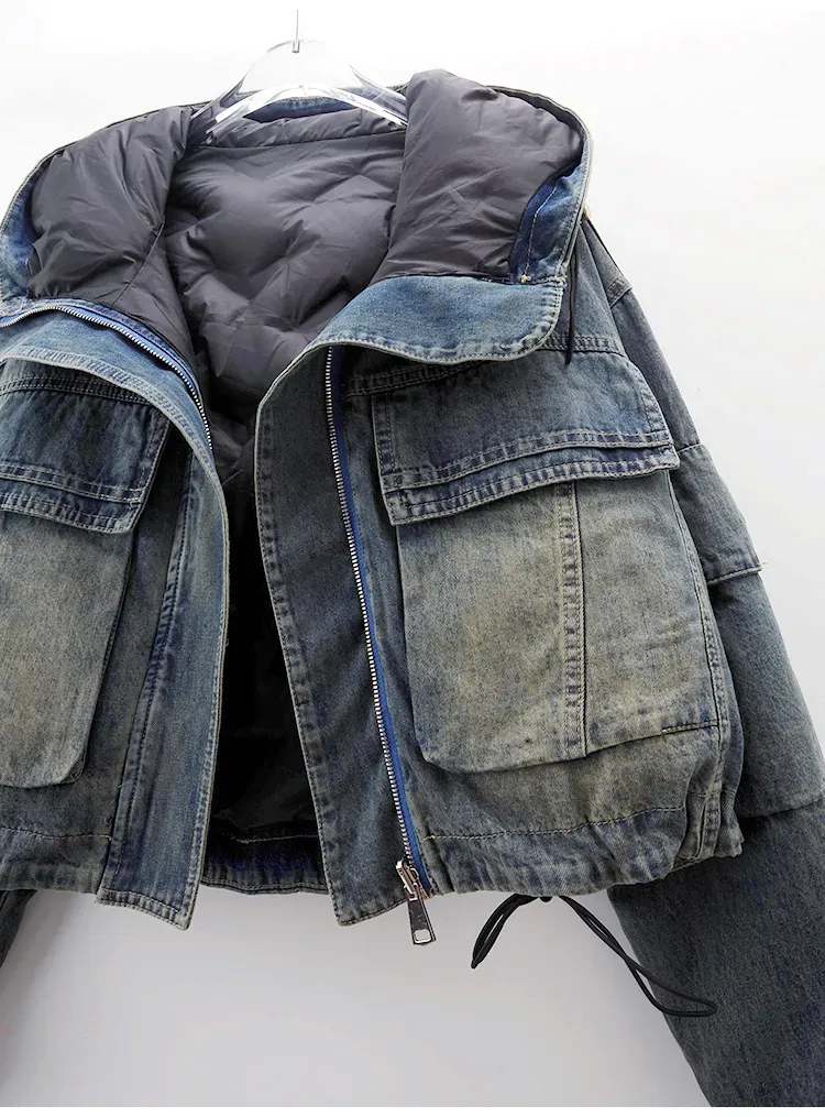 Giacca da donna in denim di cotone invernale, corta, ampia, con cappuccio, blu vintage, con tasche grandi, in jeans, da cowboy_voghion.com