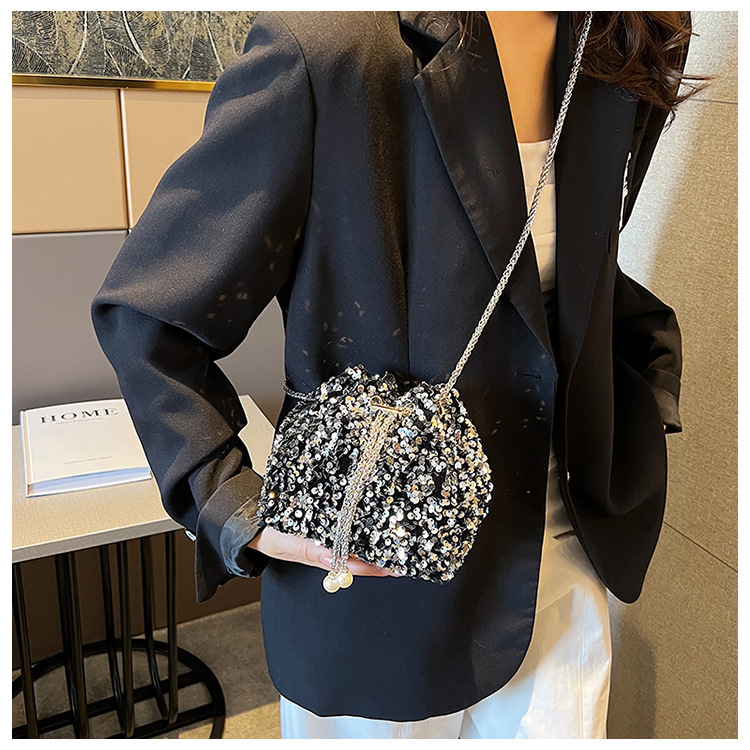 Moekas ja isikupärastatud litrikott naistele 2024. aastal. Uus Korea versioon Bucket Bag Stiilne õlakott Trendikas Crossbody õhtusöögikott_voghion.com