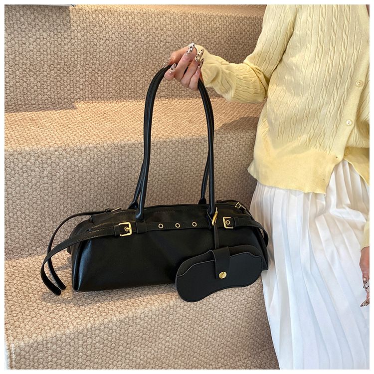 American Retro Niche Armpit Bag Women's 2025 New Trendy Pillow Bag Simple Large Capacity Handheld Commuting Bag_voghion.com
