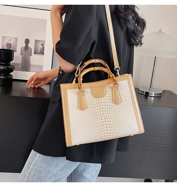 2024 New Tote Bag Women's Bag Foreign Trade Leisure Large Capacity Crocodile Pattern Bag Women's Bamboo Handbag_voghion.com