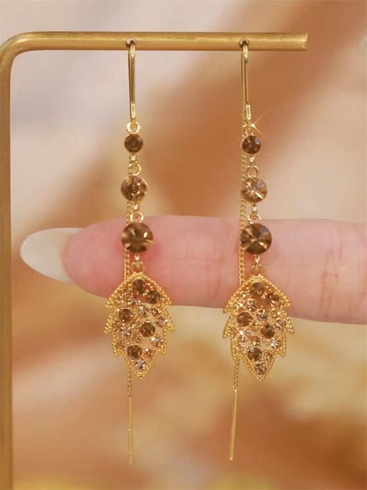 Nappa di nicchia con diamante pieno color caffè super scintillante di alta qualità con temperamento versatile, squisitamente lunga da mostrare_voghion.com