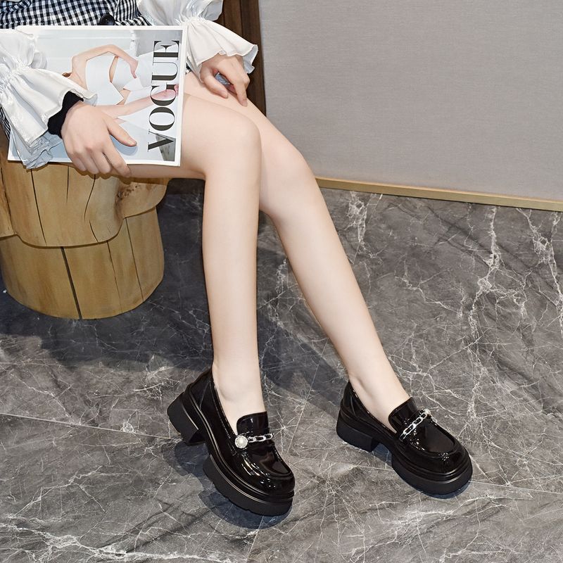 Women's Chunky Shoes With Sponge And Pearl Heels Women's Music Shoes College Style_voghion.com