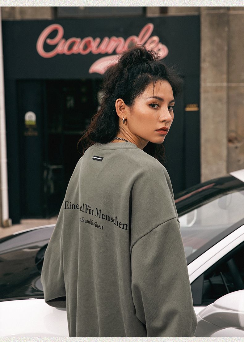 Bluza z okrągłym dekoltem w stylu retro – Heavyweight Unisex Streetwear (czarny/szałwiowy/kremowy, oversize'owy sweter vintage)_voghion.com