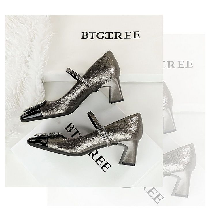 Damenschuhe Mary Jane Crack Stitching Commuter High Heels Mittlerer Absatz Dicker Absatz Quadratischer Kopf Einzelschuhe_voghion.com