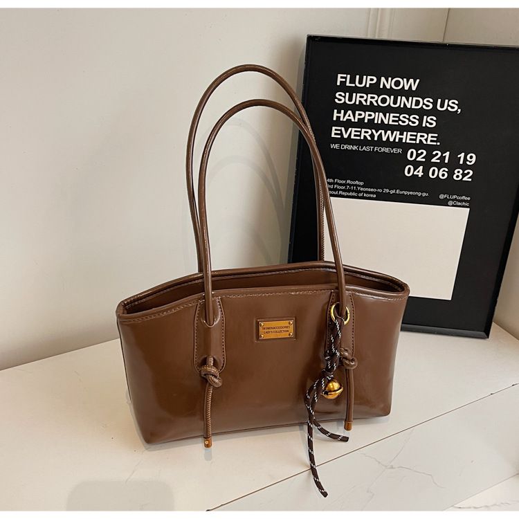 High-end Versatile Tote For Women, Large Capacity 2024 New Winter Trend Shoulder Bag, Commuter Bag_voghion.com