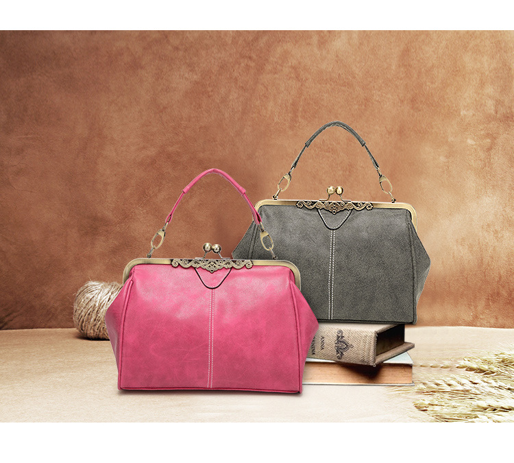 2023 Frühjahr und Sommer neue Damentasche tragbare Einzel-Schulter-Schrägtasche für Damen matte Ledercliptasche Britische Retro-Briefträgertasche_voghion.com