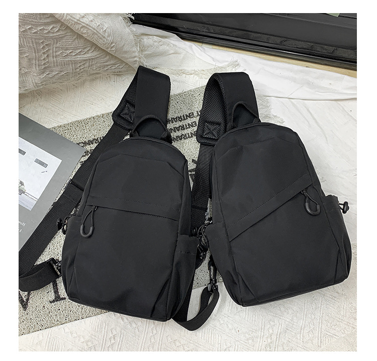 Männer Casual Outdoor Diagonal Kreuz Minimalistische Koreanische Version Brust Wasserdichte Stoff Einfarbig Design Kleine Tasche Können_voghion.com