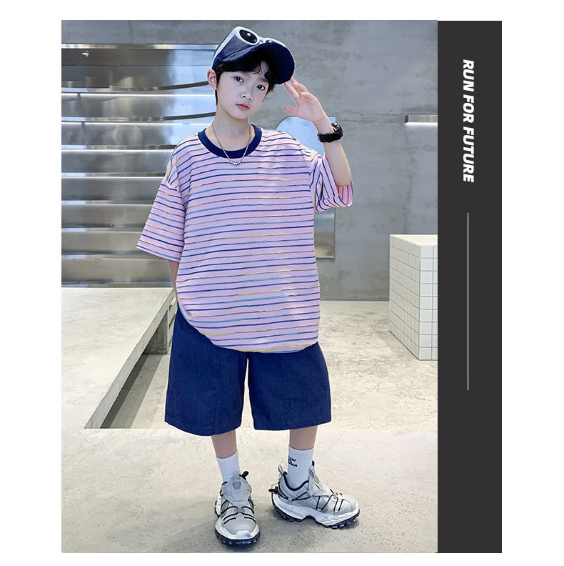 Abbigliamento per bambini, abito estivo a righe a maniche corte per ragazzi, nuovo stile per bambini di età media e grande, pantaloncini estivi per bambini, abito a due pezzi_voghion.com