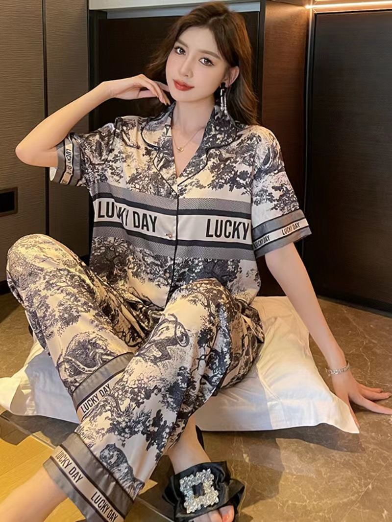 Pajamas Spring Women's 2024 New Ice Silk Long sleeved Ink Printed Couple Home Fury Set for Men's Autumn and Winter_voghion.com