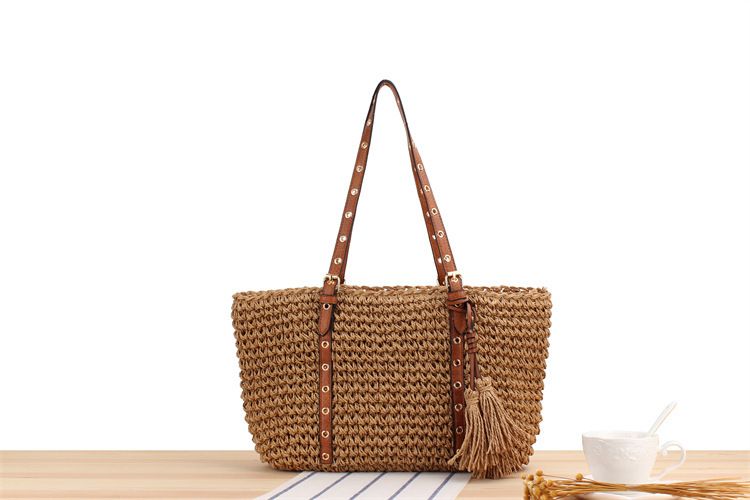 Borsa a tracolla singola in paglia con frange in corda di carta Borsa intrecciata a mano all'uncinetto Borsa da spiaggia alla moda per donna_voghion.com