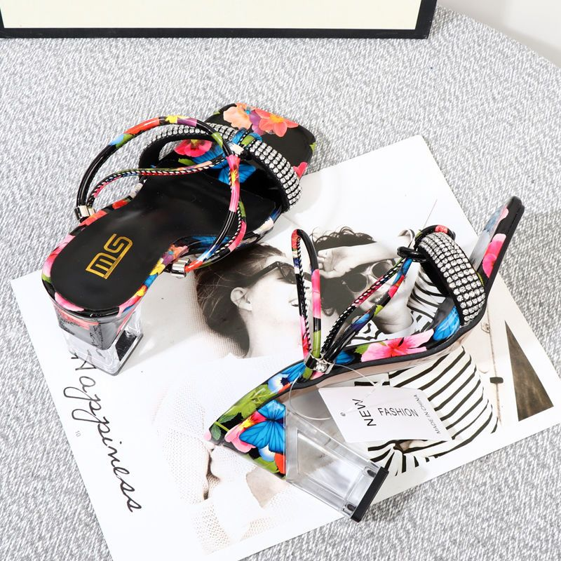 Extra große hohe 2024 Sommerkopf-Wasserdiamant-transparente Outdoor-Sandalen mit quadratischem Absatz für Damen_voghion.com