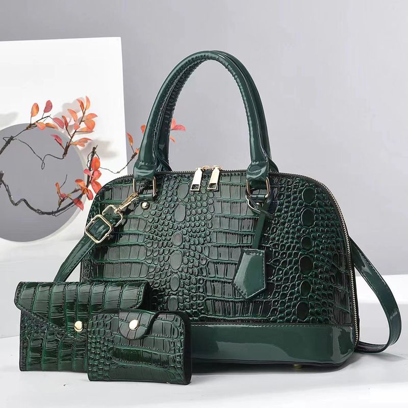 Borsa a tracolla da donna in PU con motivo coccodrillo goffrato e tracolla staccabile per l'uso quotidiano. Borsa a tracolla con motivo coccodrillo goffrato in PU._voghion.com