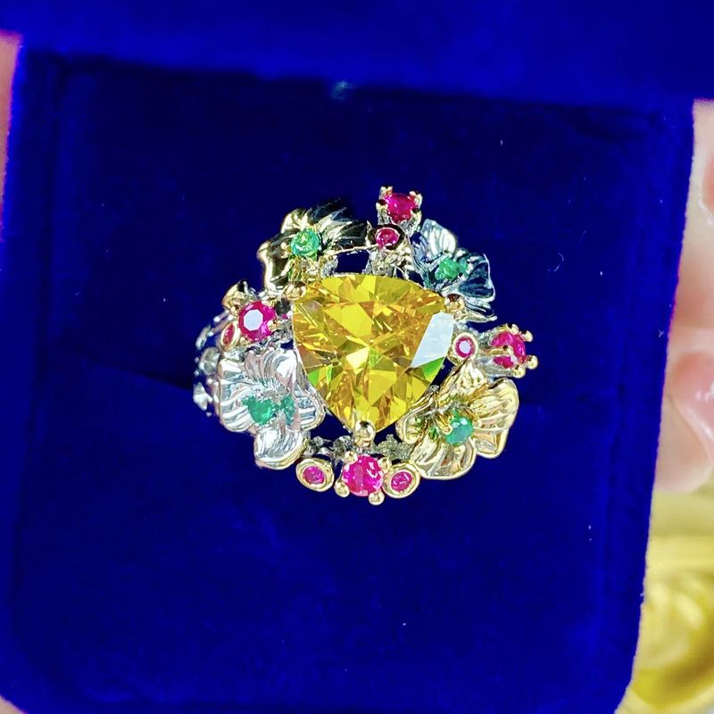 Handwerkskunst brillanter High-End-offener Ring imitiert natürlichen gelben Kristall farbigen Edelsteinring_voghion.com