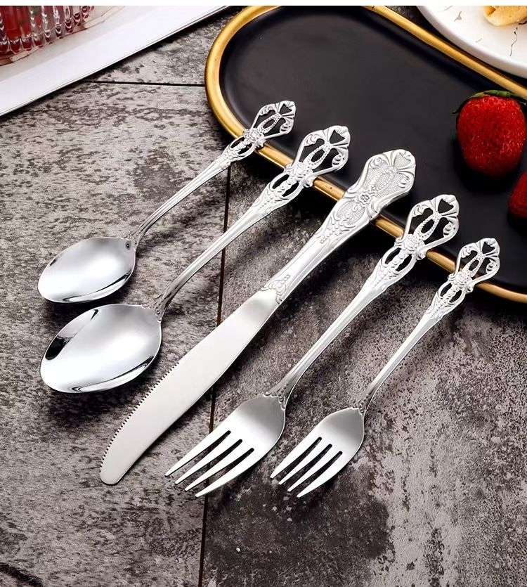5-Piece Stainless Steel Cutlery Set – Elegant Embossed & Hollow-Out Design, Mirror-Polished Flatware For Wedding, Banquet & Luxury Dining_voghion.com