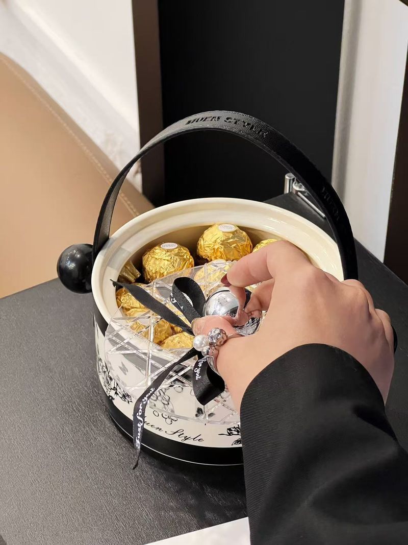 Cestino per la frutta in ceramica con coperchio in acrilico e manico in pelle: vassoio moderno per snack, tavolino da caffè, bancone della cucina e arredamento da sala da pranzo_voghion.com