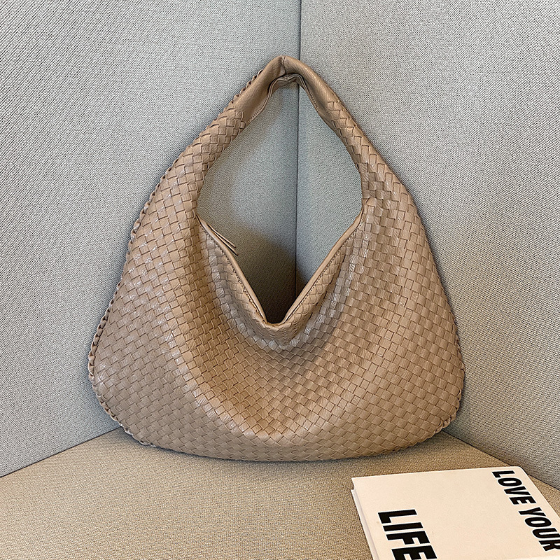 Sac tissé haut de gamme de style français pour femme, élégant et polyvalent, sac à bandoulière à texture de niche pour les déplacements quotidiens_voghion.com